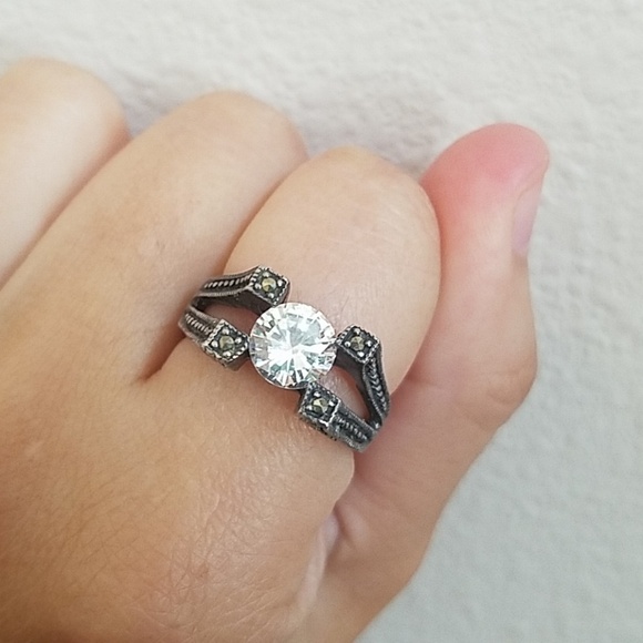 Sterling Silver and CZ Ring - Picture 1 of 7